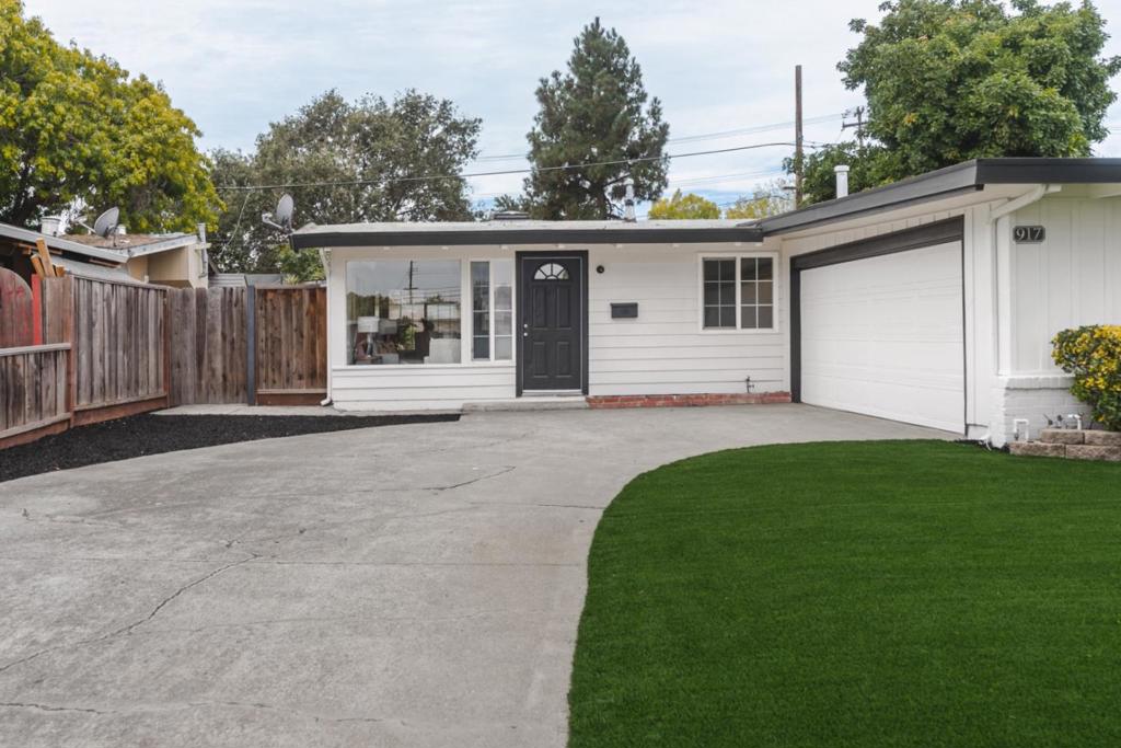 917 Blazingwood Drive