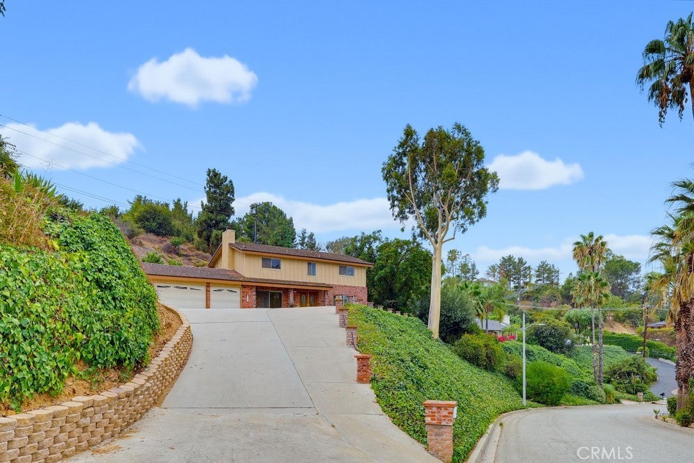 3146 E Los Cerillos Drive