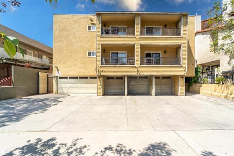 Photo of 551 W Stocker Street #3, Glendale, CA 91202 (MLS # PW26116882)
