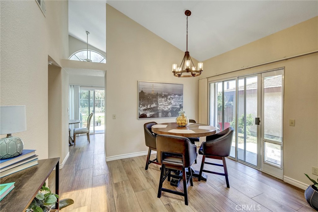 41555 Avenida De La Reina