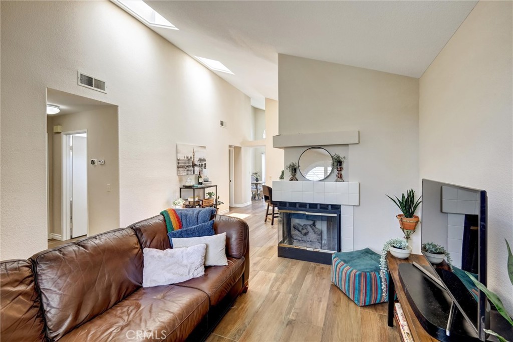 41555 Avenida De La Reina
