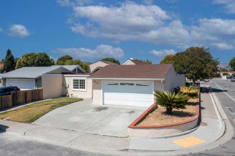 Photo of 33260 Lake Oneida Street, Fremont, CA 94555 (MLS # ML82057387)