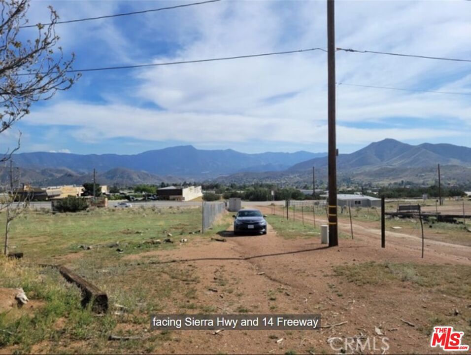 3943 Sierra Highway