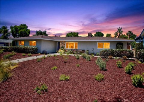 Photo of 1383 N 2nd AVE, Upland, CA 91786 (MLS # CV26106176)