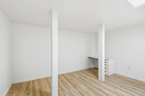 Tiny photo for 21182122 Mason Street, San Francisco, CA 94133 (MLS # ML82037557)