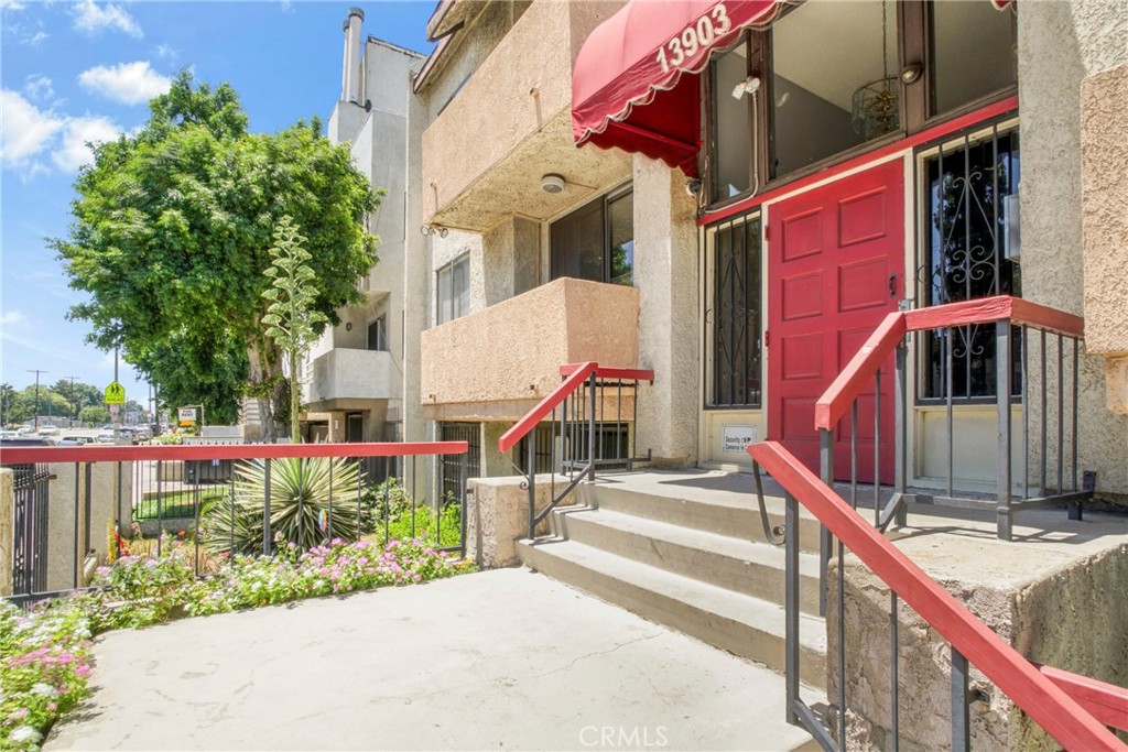 13903 Sherman Way 8