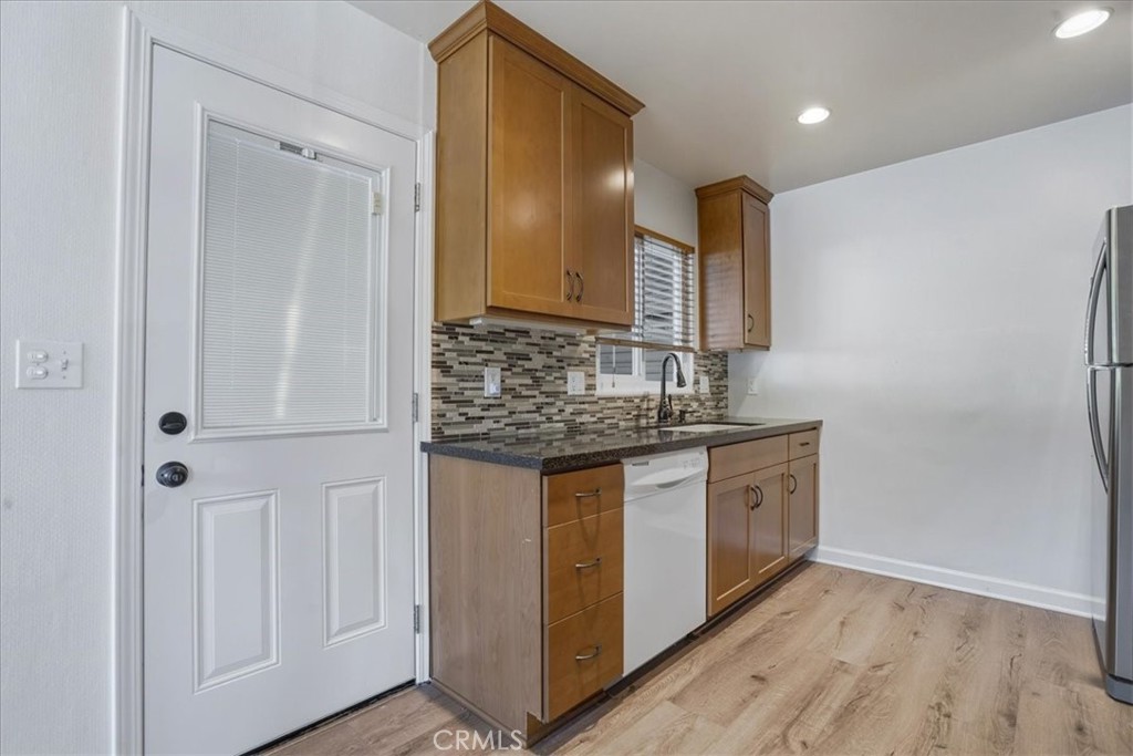 PROPERTIES 87 E Foothill