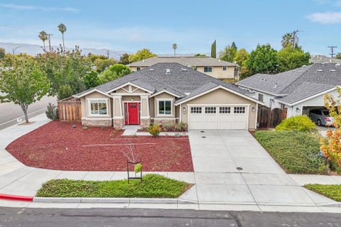 Tiny photo for 15 Colleen Way, Campbell, CA 95008 (MLS # ML82059333)