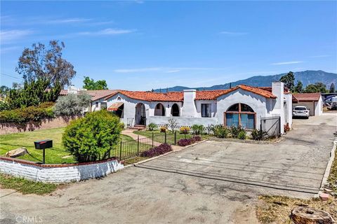 1885 9th Upland CA 91786