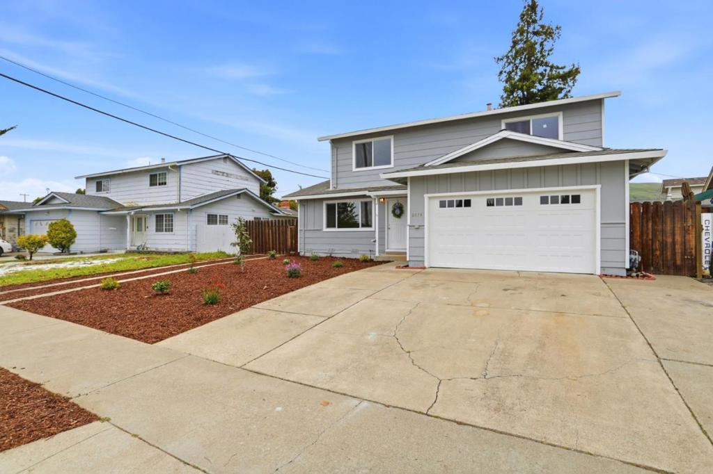 2074 Ashwood Lane