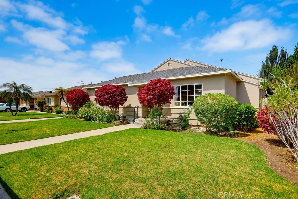 13071 Birchwood