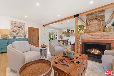 Photo of 11314 Homedale Street, Los Angeles, CA 90049 (MLS # 26648753)