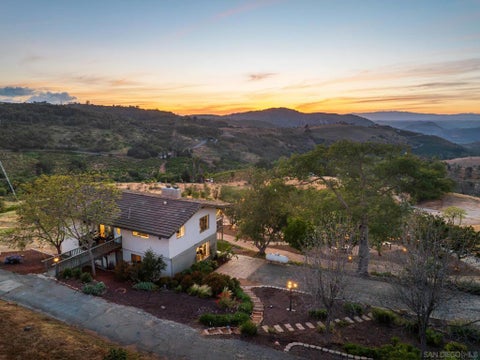 Photo of 10889 San Gabriel Way Way, Valley Center, CA 92082 (MLS # 260022629SD)