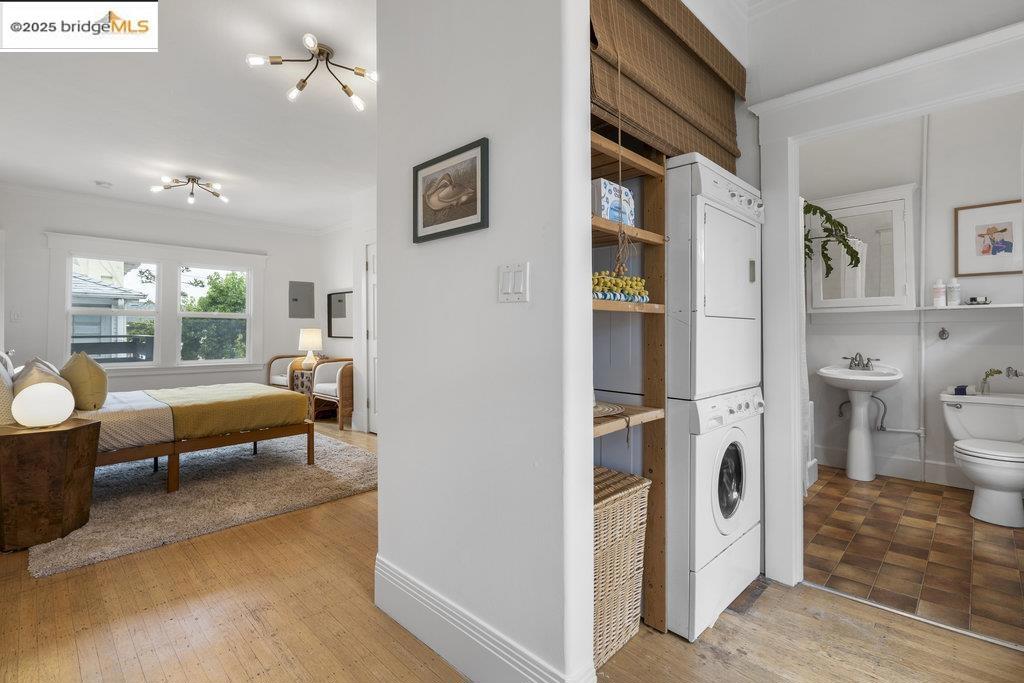 ELMWOOD - Residential
