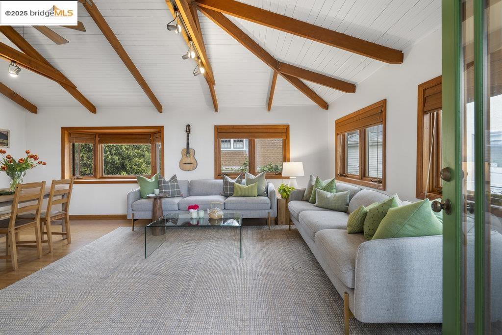 ELMWOOD - Residential