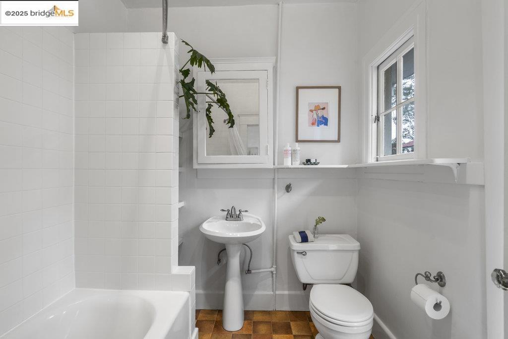 ELMWOOD - Residential