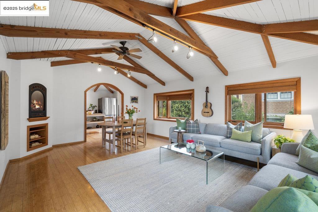 ELMWOOD - Residential