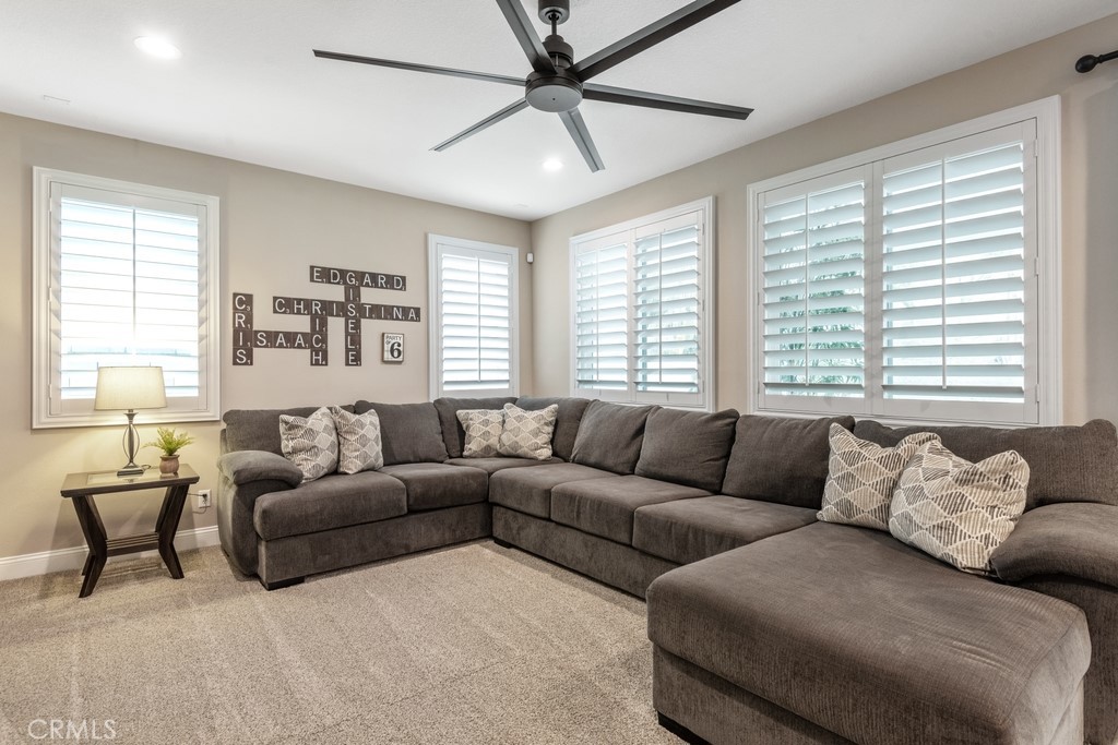 27115 Tube Rose Street