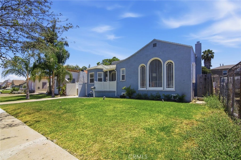 2142 W 73rd ST, Los Angeles CA 90047