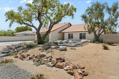 Photo of 67305 verona Road, Cathedral City, CA 92234 (MLS # SW25249089)