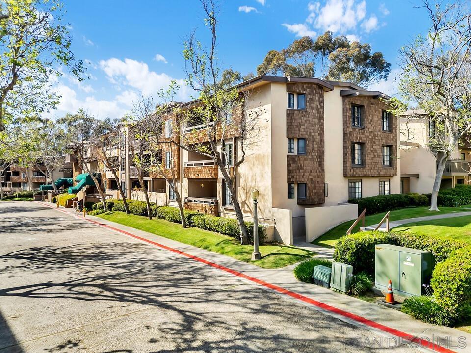 8870 Villa La Jolla Dr 205