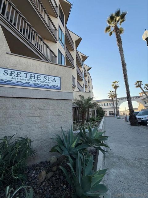 Photo of 4465 Ocean Front Blvd #4, San Diego, CA 92109 (MLS # 250044650SD)