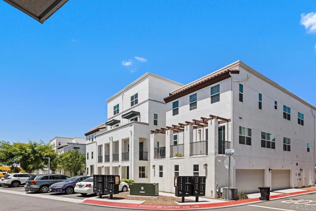 Spacious 4 bedroom, 4 bathroom 4 story townhome offering comfort and versatility. Enjoy the convenience of two private entrances and an open-concept kitchen featuring newly upgraded cabinets. Recent improvements include fresh interior paint and plush new carpeting throughout. Ideally located near popular shopping destinations, dining, and top-rated schools, this move-in ready home blends modern style with everyday practicality—an ideal place to call home.