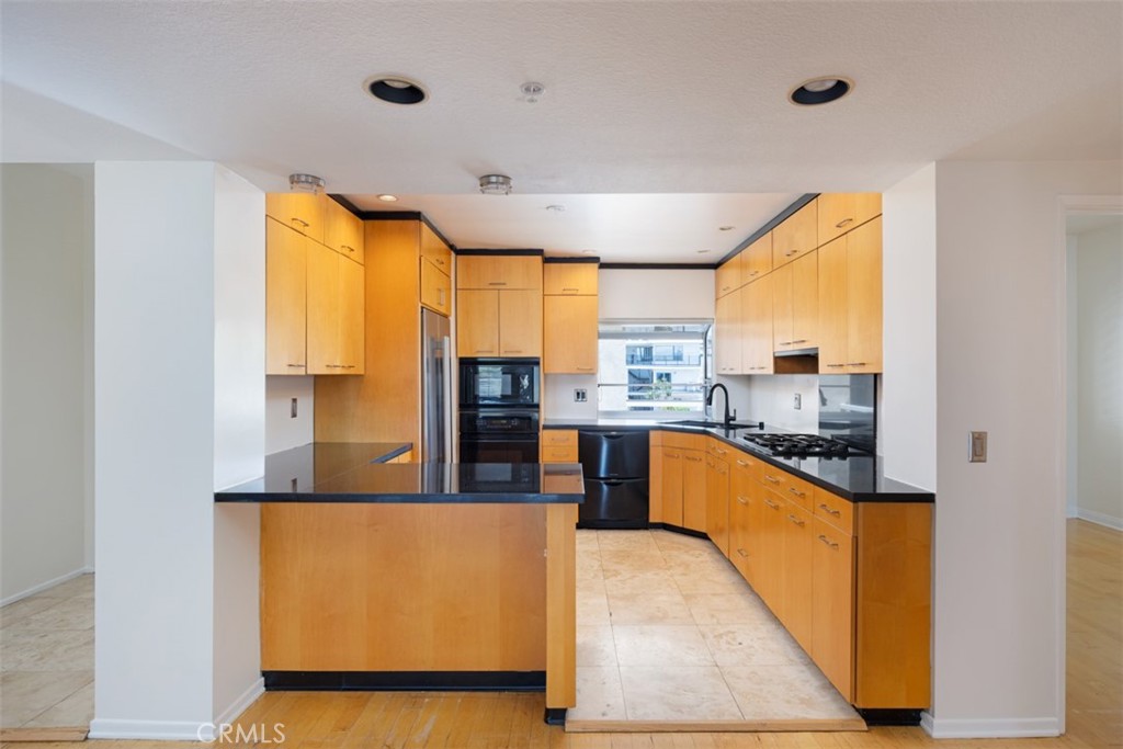 2604 E 20th Street 305