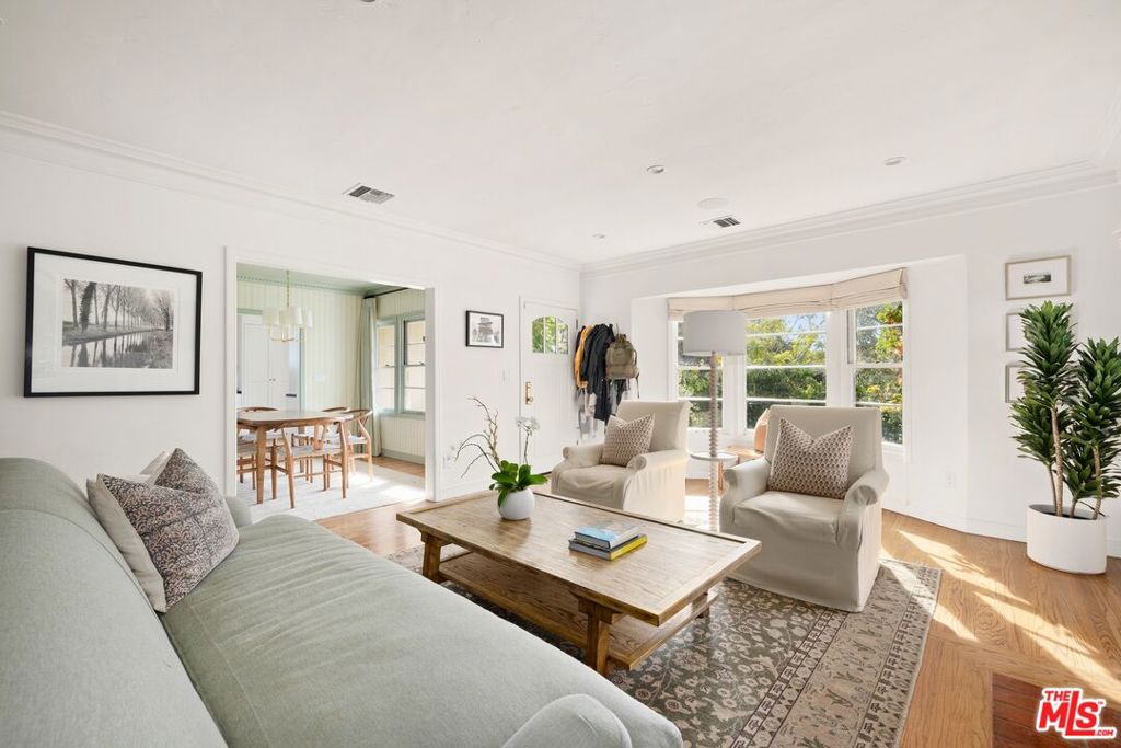 845 S Harvard Street