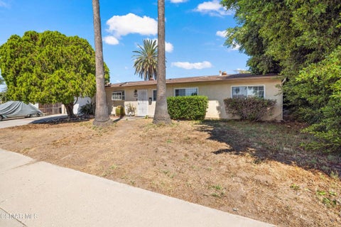 Photo of 1207 Graham Street, Simi Valley, CA 93065 (MLS # 226004408)