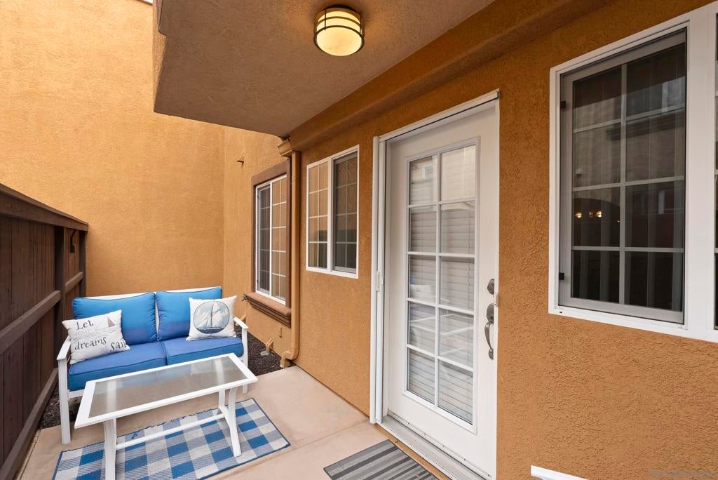 5252 Balboa Arms 181