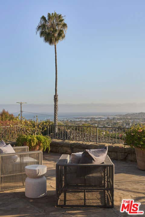 Tiny photo for 1615 Overlook Lane, Santa Barbara, CA 93103 (MLS # 26851413)