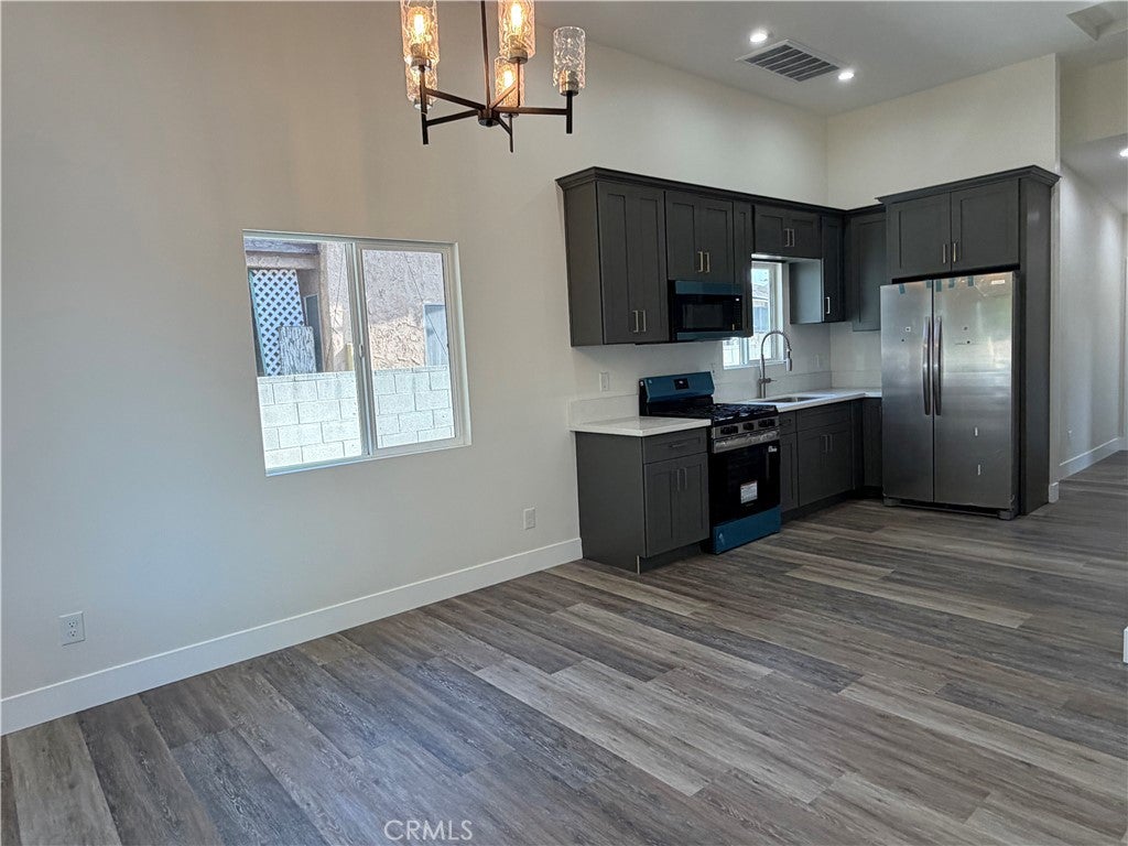 1028 S Gage