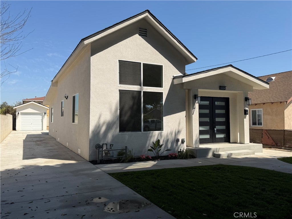 1028 S Gage