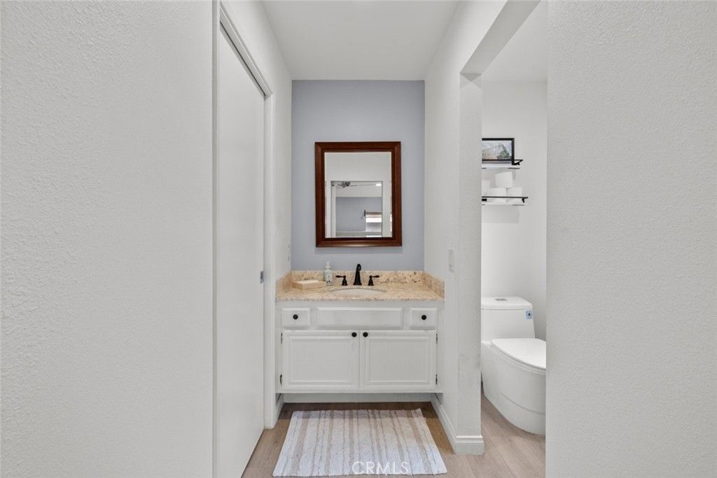 listing image 130728941412529270586