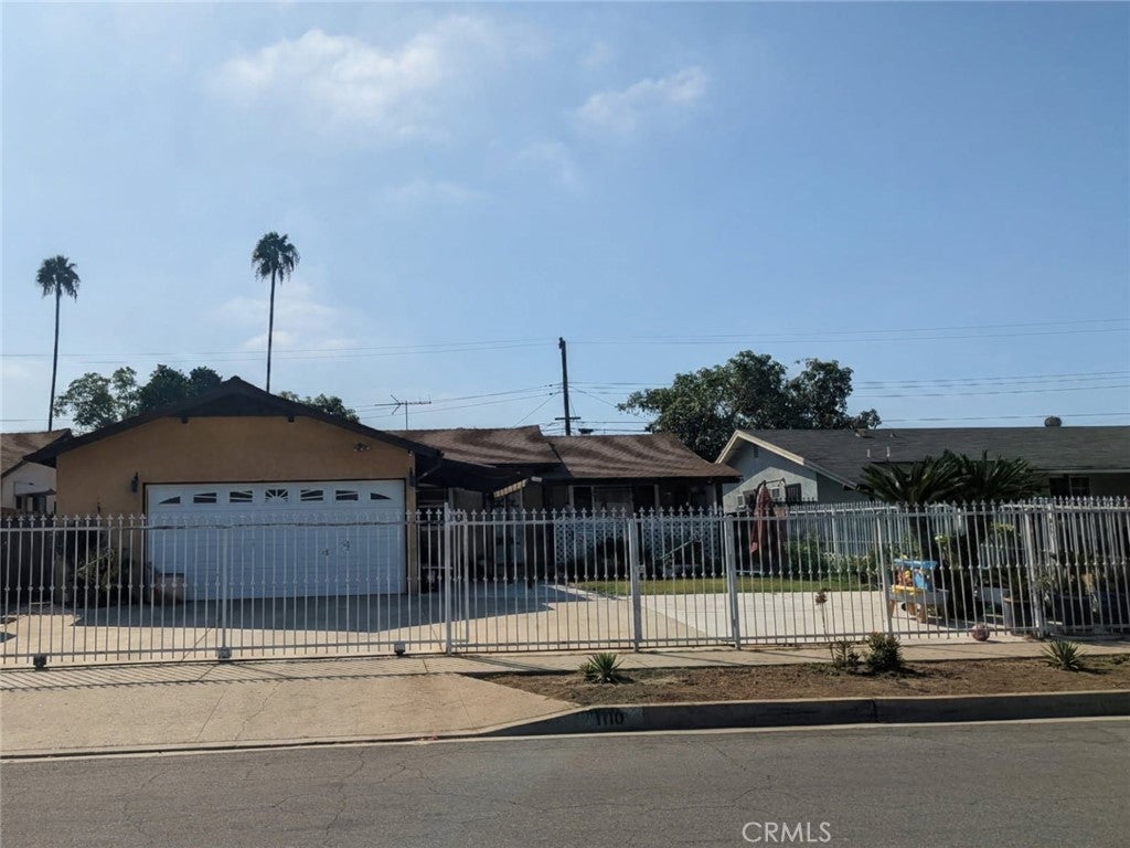 1110 Cabana AVE