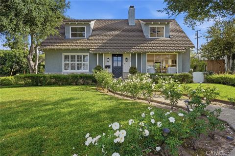 Photo of 3932 Via Nivel, Palos Verdes Estates, CA 90274 (MLS # PV26073977)