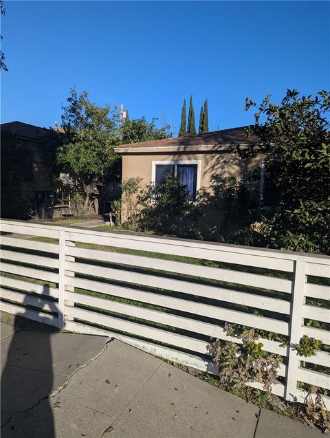 Photo of 829 E Century Blvd, Los Angeles, CA 90002 (MLS # RS25269235)