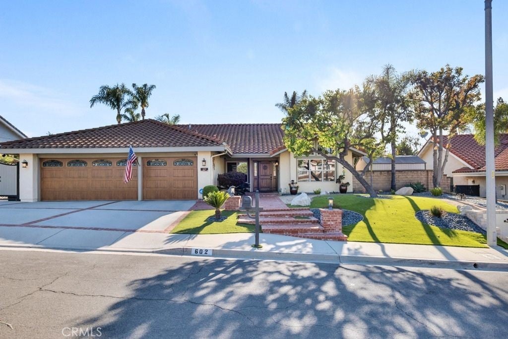 602 Lotus Ave.