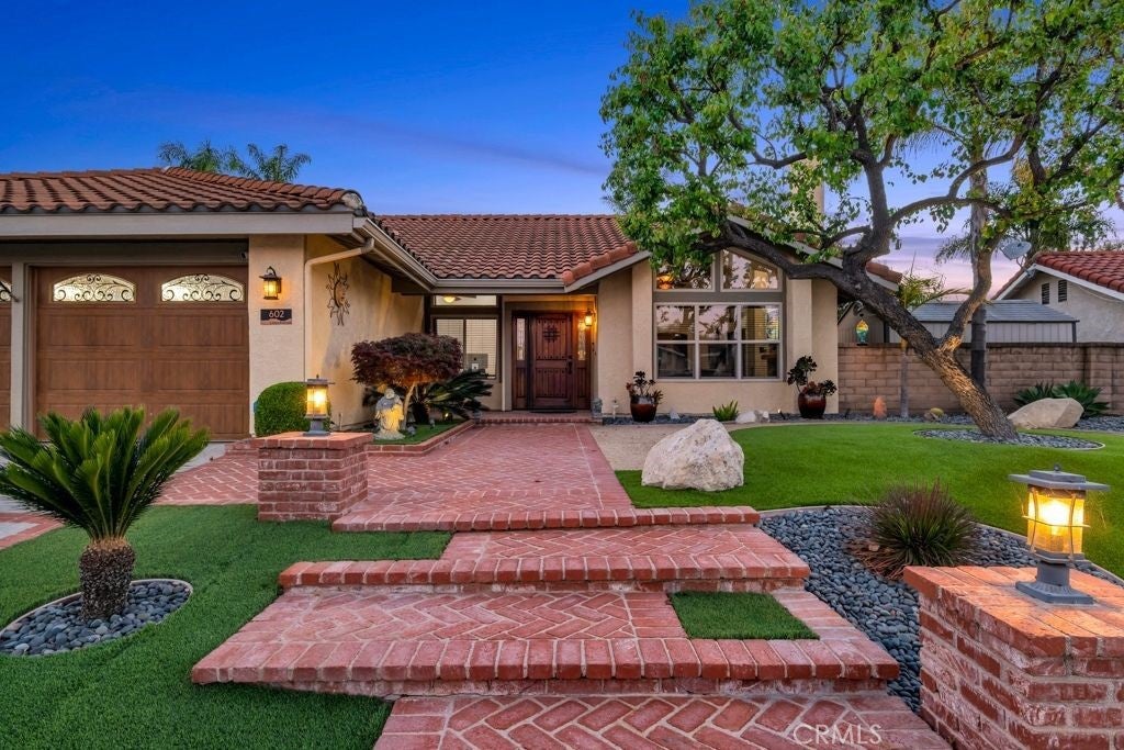 602 Lotus Ave.