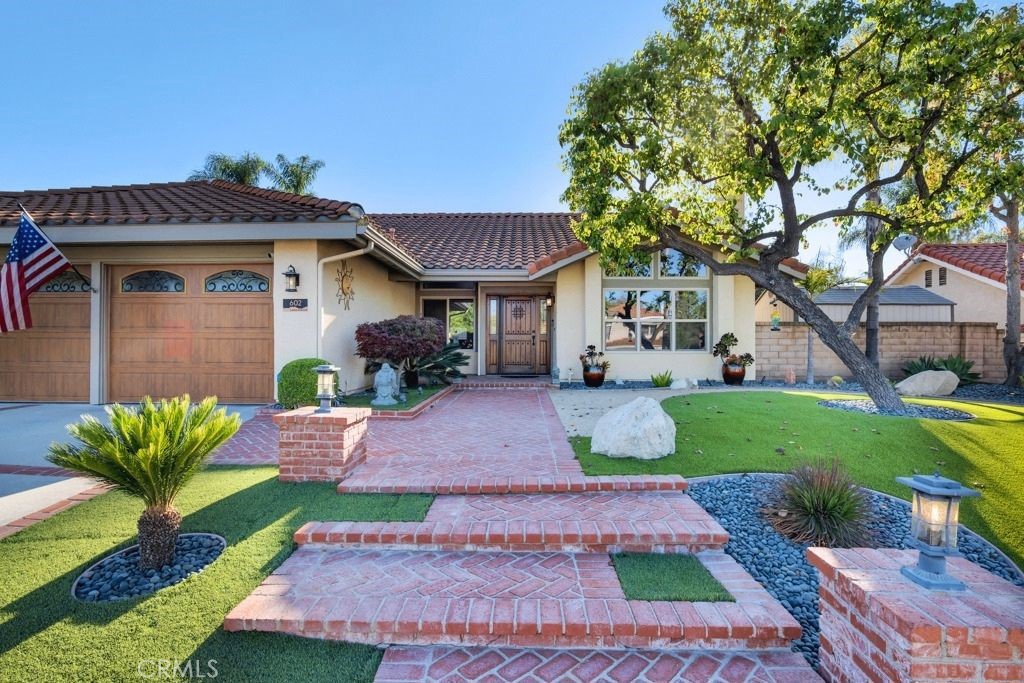 602 Lotus Ave.