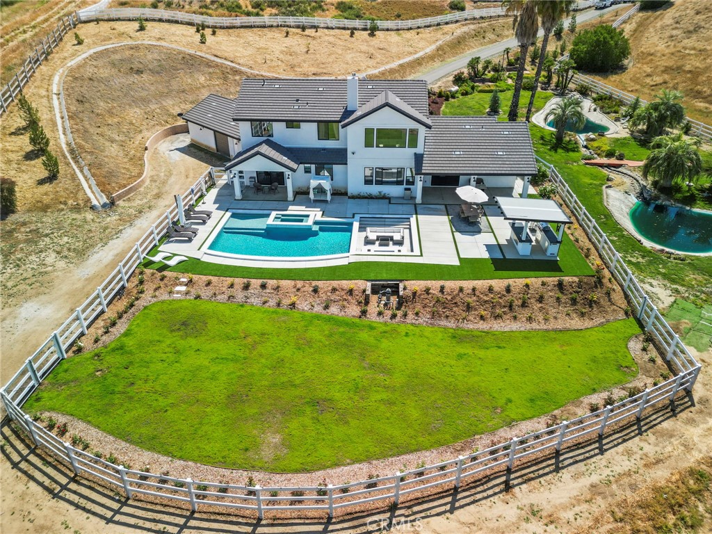 39580 Avenida Arizona