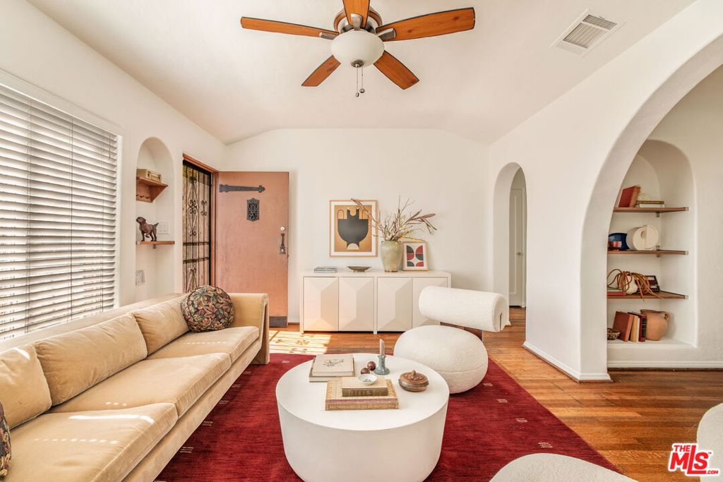 121 N Avenue 59