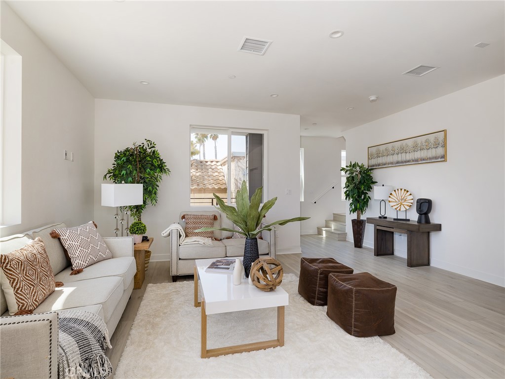 121 E 223rd Street 5