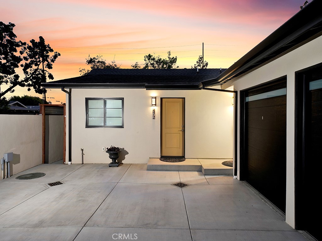 Welcome to your next rental opportunity in the heart of Orange, CA! This charming property is perfectly located to provide easy access to essential amenities and attractions, making it an ideal place to call home. Featuring a spacious layout, this property is designed for comfortable living. This home features 2 bedrooms, 2 bathrooms, and 950 square feet of living space. This home was completely renovated within the last few years including new plumbing, electrical, HVAC, sediment filters, windows, appliances (refrigerator, dishwasher and tankless water heater), and high-speed internet. The unit has en-suite bathrooms, recessed lighting, washer/dryer hookups with bonus stackable machines included, a private backyard, and a designated one car garage for parking or storage space. Additional street parking is also available.
Residents will enjoy proximity to a variety of conveniences, including shopping and entertainment options at Old Towne Orange and Main Place Mall. This property is located close to three major hospitals - CHOC Childrens Hospital, St Joseph's Hospital, and UCI Medical Center. Easy access to the I-22 freeway enables hassle-free commuting via the I-5, I-55, and I-57 freeways. Rent will include water and trash service. No pets allowed. "Very Good" or "Excellent" credit score required!