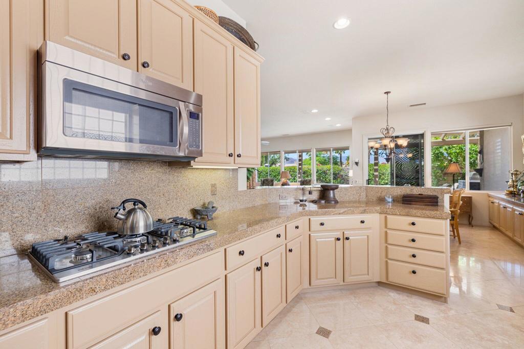 44085 Royal Troon Drive
