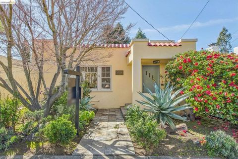Photo of 2833 2833 Morgan Avenue Ave, Oakland, CA 94602 (MLS # 41126238)