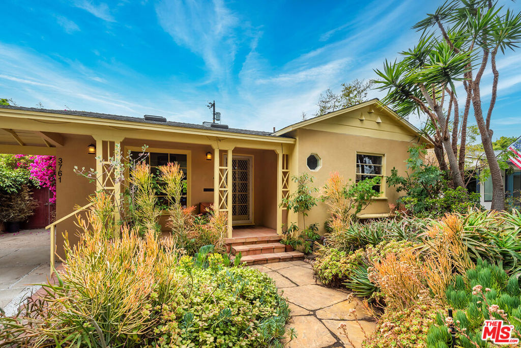Properties 1 3761 Ashwood Avenue