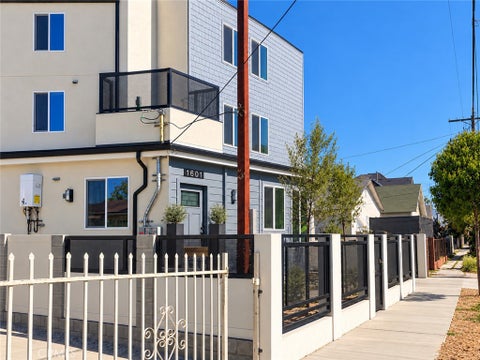 Photo of 1601 W 36th Street #A101-A103, Los Angeles, CA 90018 (MLS # CV26232960)