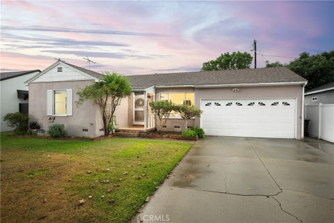 Photo of 5536 E Conant Street, Long Beach, CA 90808 (MLS # PW26228918)